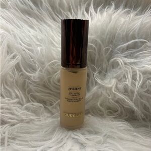 Hourglass Ambient Soft Glow Foundation in 3 (fair with neutral undertones)